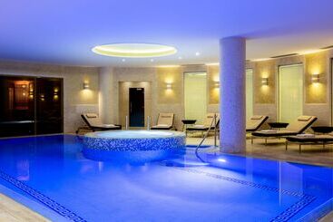 Grand Hotel Vilnius, Curio Collection By Hilton