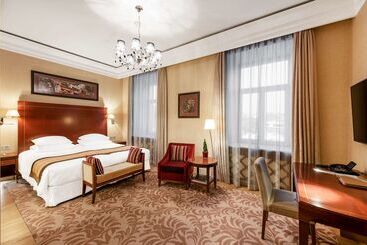 Grand Hotel Vilnius, Curio Collection By Hilton