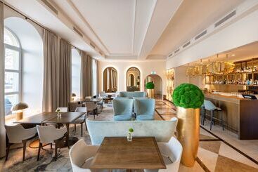 Grand Hotel Vilnius, Curio Collection By Hilton