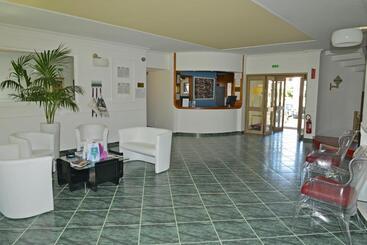 Grand Hotel La Playa