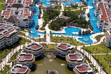 Отель Grand Riviera Princess  All Inclusive