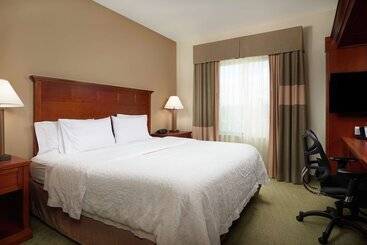 هتل Hampton Inn & Suites Salem, Or