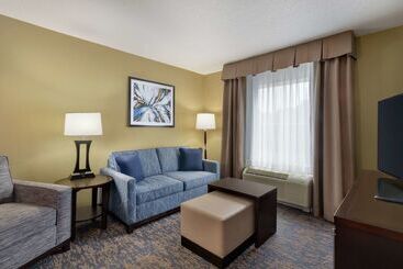 هتل Homewood Suites By Hilton Fort Smith