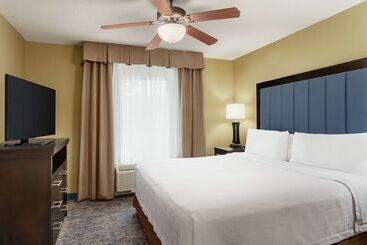 هتل Homewood Suites By Hilton Fort Smith