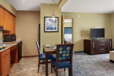 هتل Homewood Suites By Hilton Fort Smith