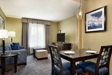 هتل Homewood Suites By Hilton Fort Smith