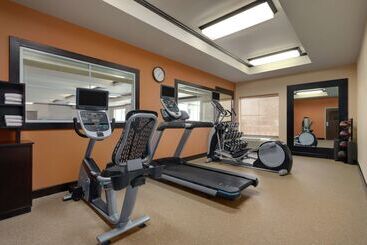 هتل Homewood Suites By Hilton Fort Smith