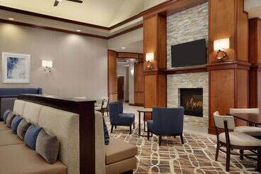 هتل Homewood Suites By Hilton Fort Smith
