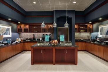 هتل Homewood Suites By Hilton Fort Smith