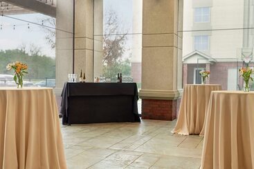 هتل Homewood Suites By Hilton Fort Smith