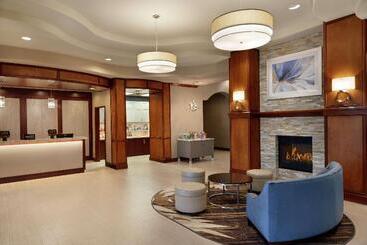 هتل Homewood Suites By Hilton Fort Smith