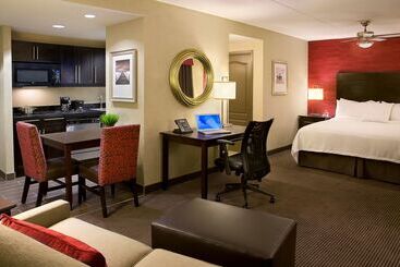 هتل Homewood Suites By Hilton Toronto Vaughan