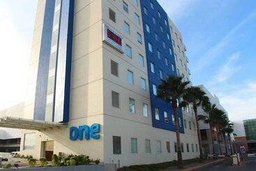 هتل One Culiacan Forum