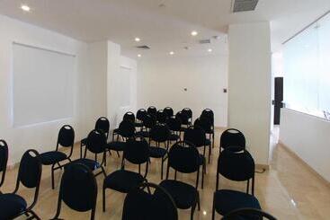 هتل One Culiacan Forum