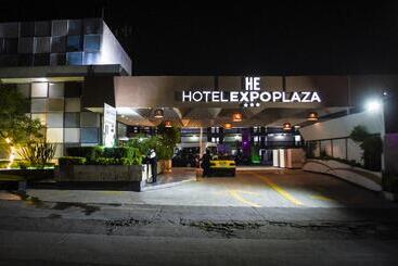 Отель Expo Plaza Business And Family Guadalajara