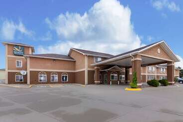 هتل Quality Inn & Suites