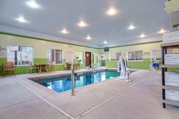 هتل Quality Inn & Suites