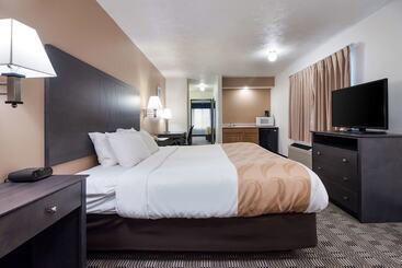 هتل Quality Inn & Suites