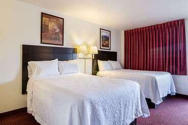 هتل Rodeway Inn