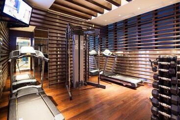 هتل Rosedale  Kowloon  Mongkok