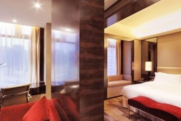 هتل Royal Suites & Tower