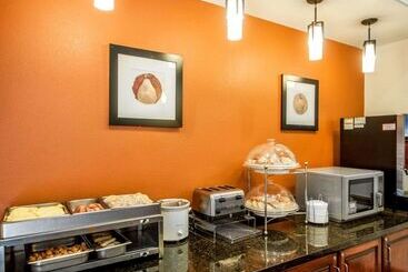 هتل Sleep Inn & Suites Lawton Near Fort Sill