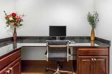 هتل Sleep Inn And Suites Lubbock