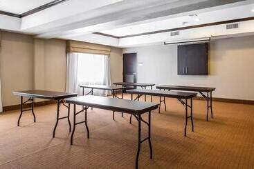 هتل Sleep Inn And Suites Lubbock