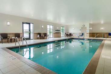 هتل Sleep Inn & Suites Grand Forks Near Alerus Center