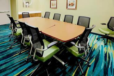هتل Springhill Suites By Marriott Lake Charles