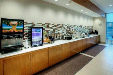 هتل Springhill Suites By Marriott Lake Charles