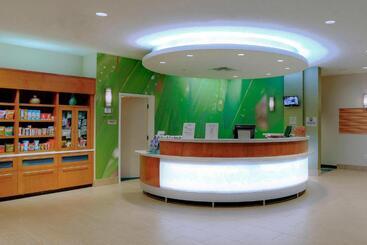 هتل Springhill Suites By Marriott Lake Charles