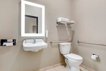 هتل Super 8 By Wyndham Harker Heights Killeen   Fort Cavazos