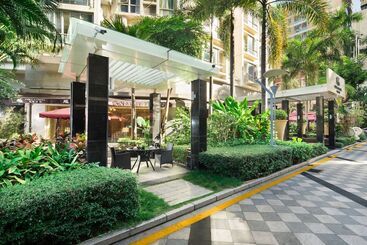 The La Hotel 新世界伟瑞酒店