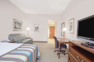 هتل Wingate By Wyndham Columbia / Lexington