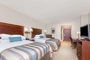 هتل Wingate By Wyndham Columbia / Lexington
