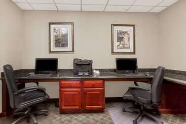 هتل Wingate By Wyndham Columbia / Lexington