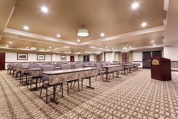 هتل Wingate By Wyndham Columbia / Lexington