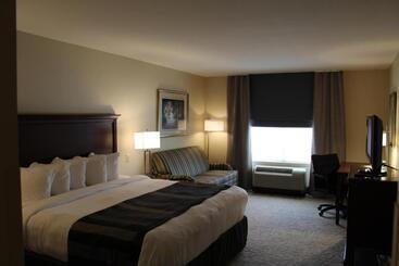 هتل Wingate By Wyndham Columbia / Lexington