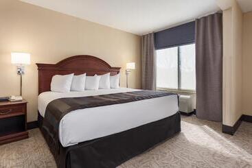 هتل Wingate By Wyndham Columbia / Lexington