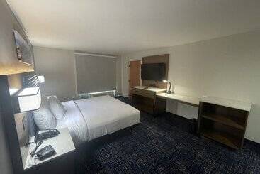 هتل Wingate By Wyndham Panama City Area Lynn Haven