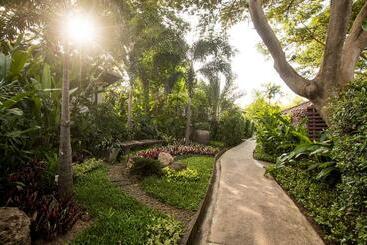 استراحتگاه Saii Koh Samui Villas   Adult Only 12 Plus