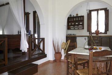Anna Traditional Apartments