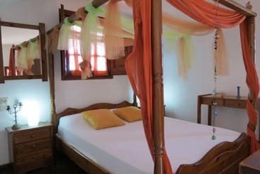 Anna Traditional Apartments