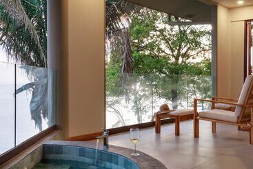 Arenas Del Mar Beachfront & Rainforest Resort Member Of The Cayuga Collection
