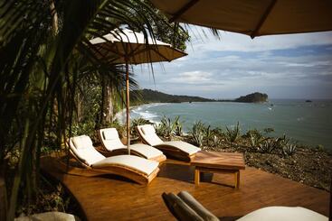 Arenas Del Mar Beachfront & Rainforest Resort Member Of The Cayuga Collection