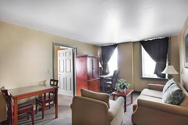Governor Dinwiddie Hotel Old Towne, An Ascend Collection Hotel