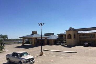 هتل Americas Best Value Inn Bishop Kingsville