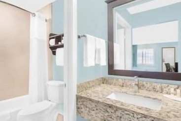 هتل Americas Best Value Inn Bishop Kingsville