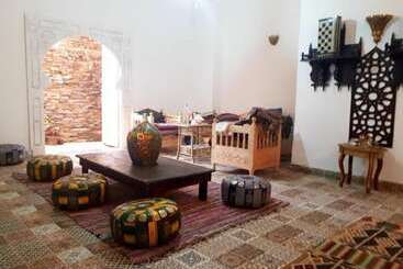 هتل Arabian Nights Hostel